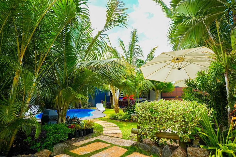 Preety Blue Residence Villa 1 Grand Baie Exterior foto
